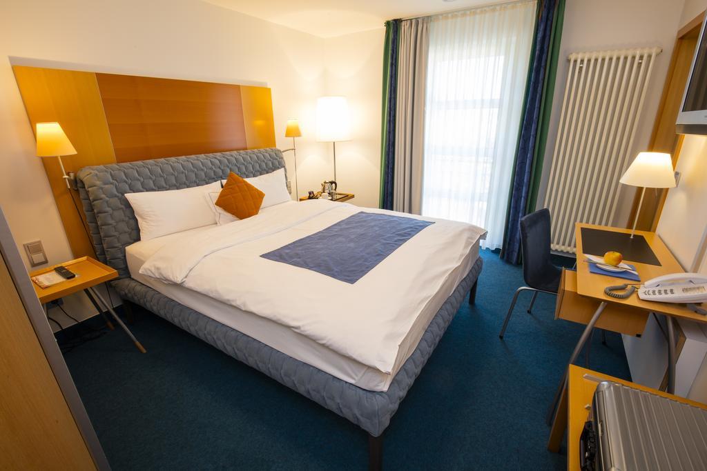 Design Hotel Zollamt 카이저슬라우테른 외부 사진