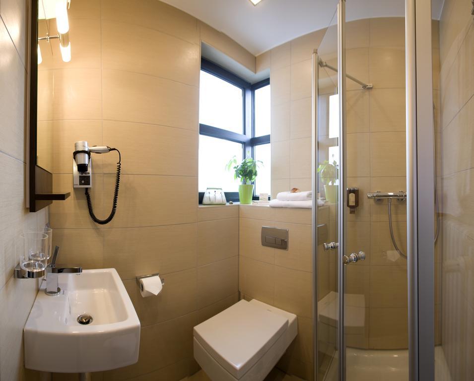 Design Hotel Zollamt 카이저슬라우테른 외부 사진